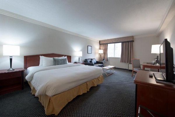 Toronto Don Valley Hotel and Suites image 10